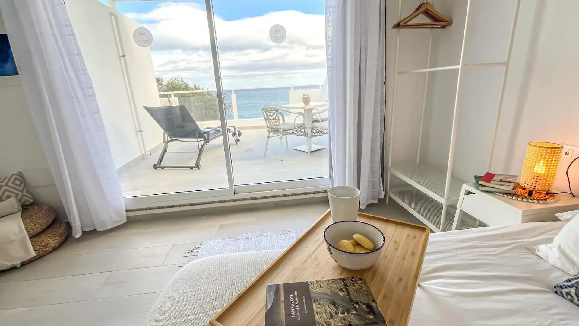 Casa Burgao Studio With Large Seaview Terrace Punta Mujeres Apartment